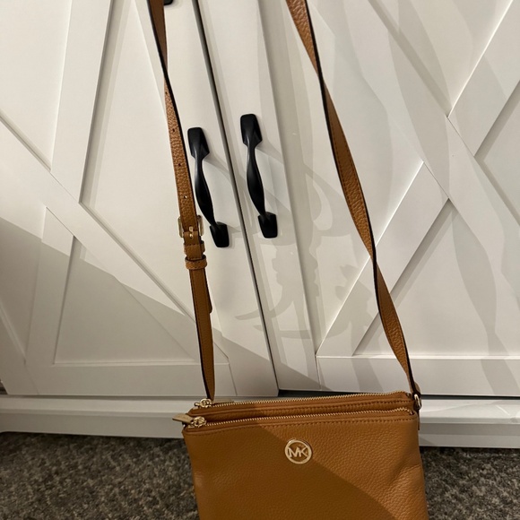 Michael Kors Double Zip Crossbody - Picture 4 of 4